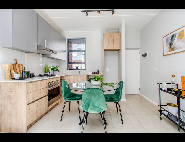 2 BEDROOM APARTMENT TO LET IN BRYANSTON